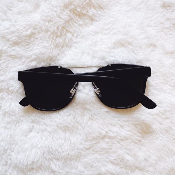 Alina Black Bold Round Sunglasses - Picture 9 of 9